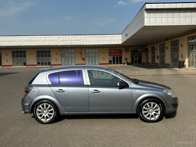 Opel Astra 2009, 270,000 km - 1.4 l - Şəki
