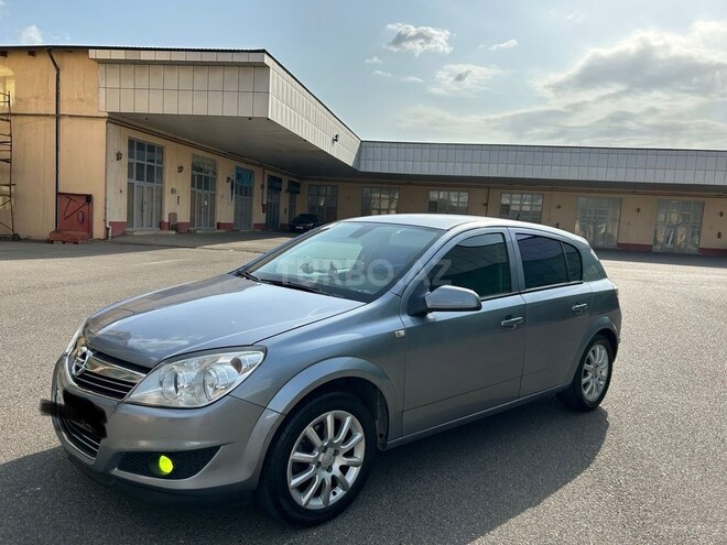 Opel Astra 2009, 270,000 km - 1.4 l - Şəki