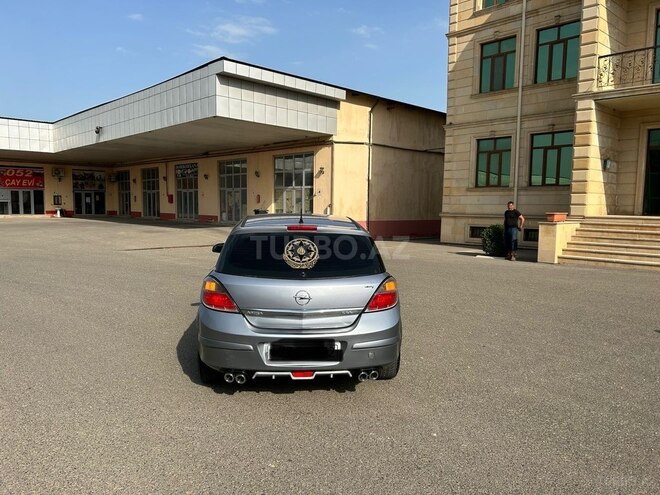 Opel Astra 2009, 270,000 km - 1.4 l - Şəki