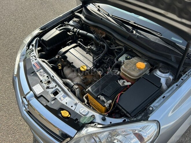Opel Astra 2009, 270,000 km - 1.4 l - Şəki