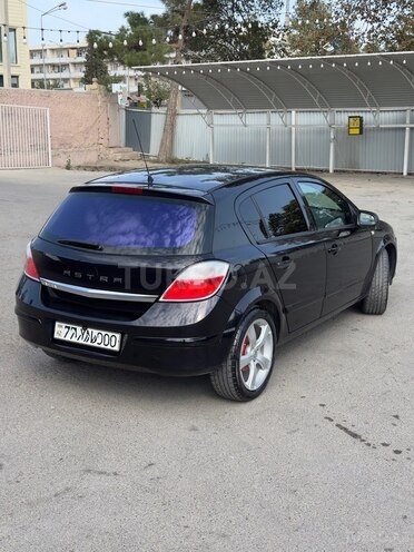 Opel Astra 2004, 267,000 km - 1.4 l - Şəki