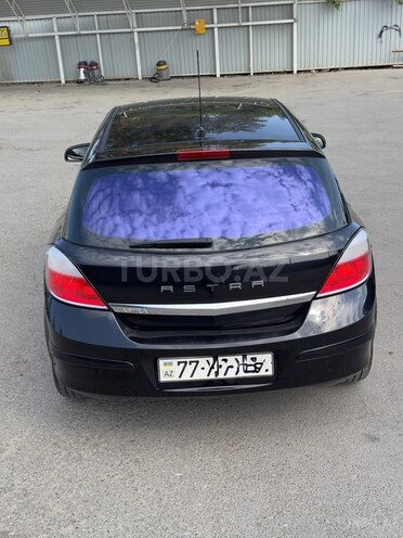 Opel Astra 2004, 267,000 km - 1.4 l - Şəki
