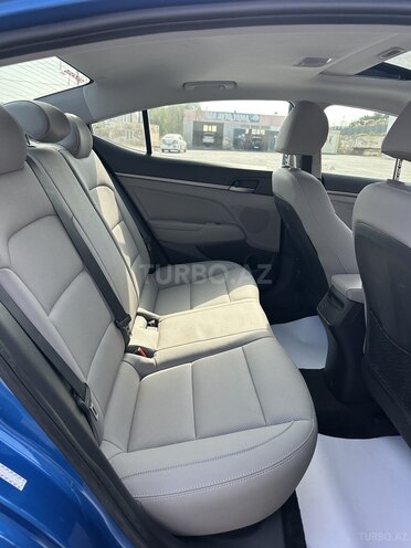 Hyundai Elantra 2017, 132,795 km - 2.0 л - Bakı