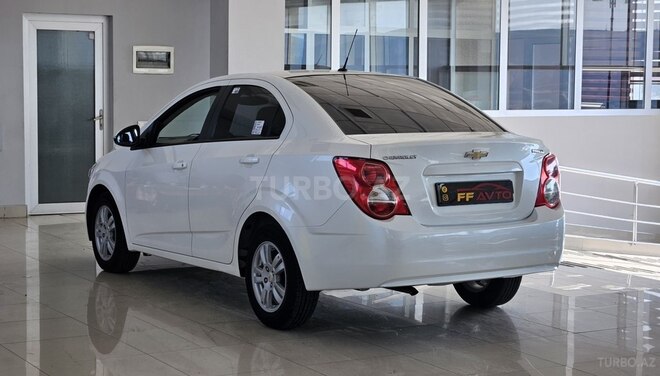 Chevrolet Aveo 2015, 140,500 km - 1.4 l - Bakı