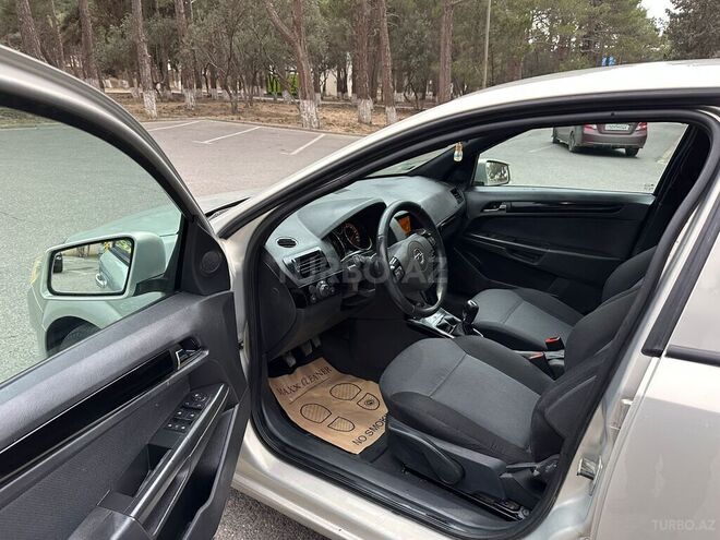 Opel Astra 2007, 333,000 km - 1.3 l - Qusar