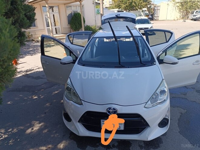Toyota Aqua 2016, 270,000 km - 1.5 l - Bakı
