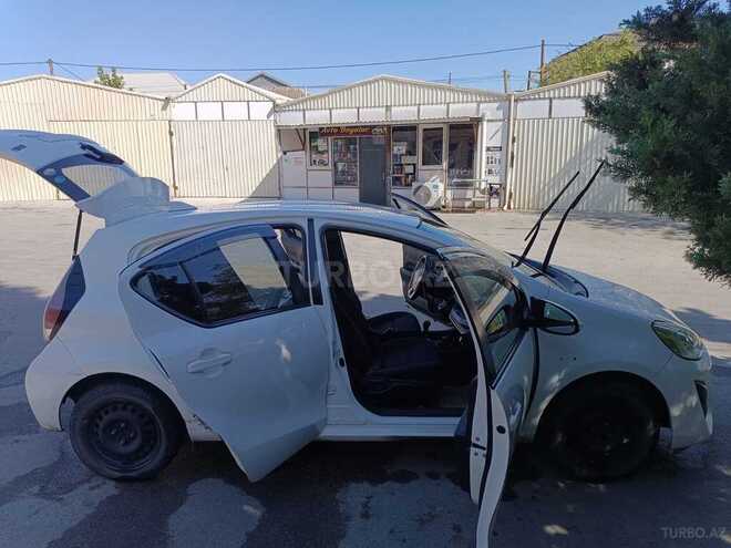 Toyota Aqua 2016, 270,000 km - 1.5 l - Bakı