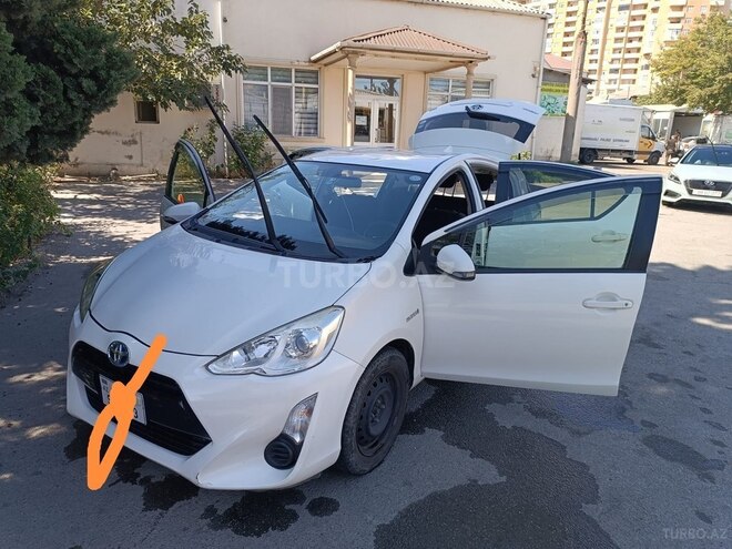 Toyota Aqua 2016, 270,000 km - 1.5 l - Bakı