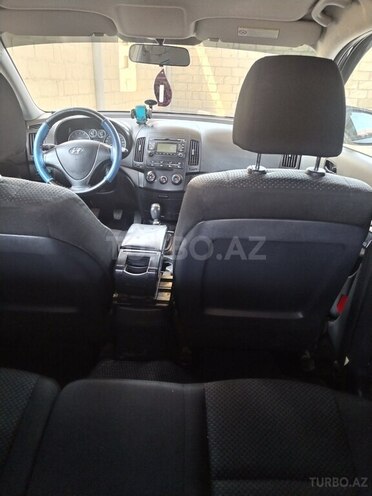 Hyundai i30 2010, 203,000 km - 1.4 л - Bakı