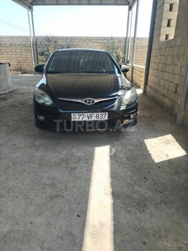 Hyundai i30 2010, 203,000 km - 1.4 л - Bakı