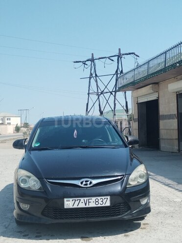 Hyundai i30 2010, 203,000 km - 1.4 л - Bakı
