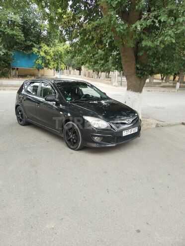 Hyundai i30 2010, 203,000 km - 1.4 л - Bakı