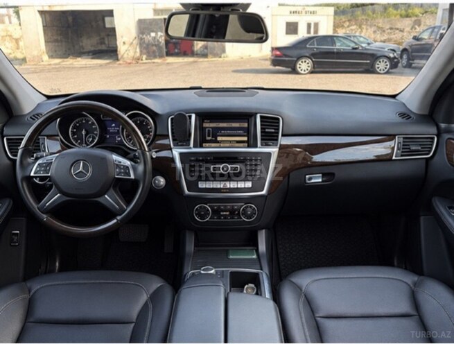 Mercedes ML 350 4MATIC 2012, 98,000 km - 3.5 l - Bakı
