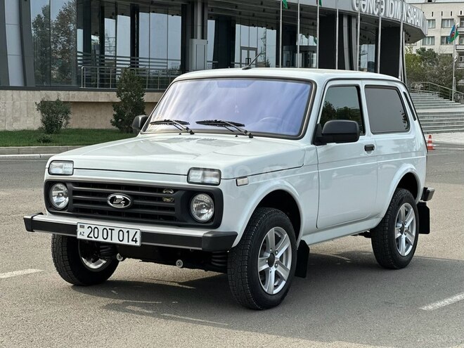 LADA (VAZ) Niva 2025, 22,000 km - 1.7 l - Gəncə