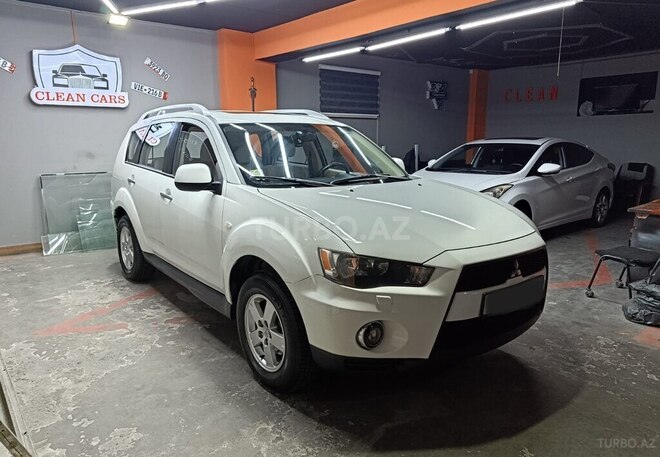 Mitsubishi Outlander 2010, 338,000 km - 2.4 l - Bakı