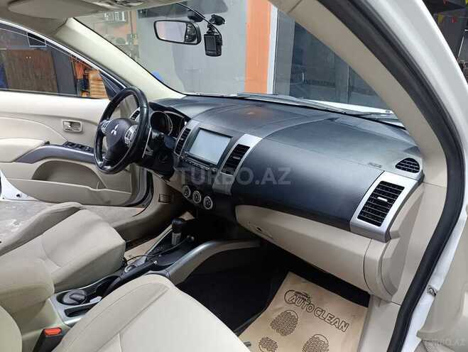 Mitsubishi Outlander 2010, 338,000 km - 2.4 l - Bakı
