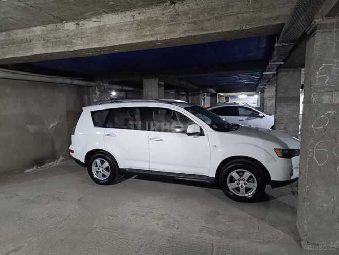 Mitsubishi Outlander 2010, 338,000 km - 2.4 l - Bakı