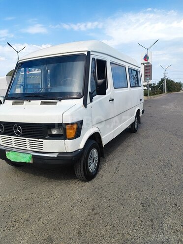 Mercedes 208 D 1996, 379,500 km - 2.3 л - Xaçmaz