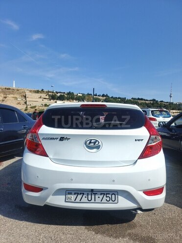 Hyundai Accent 2015, 130,000 km - 1.6 l - Bakı