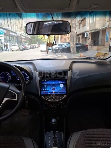 Hyundai Accent 2015, 130,000 km - 1.6 l - Bakı