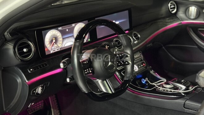 Mercedes E 300 4MATIC 2017, 213,000 km - 2.0 l - Gəncə