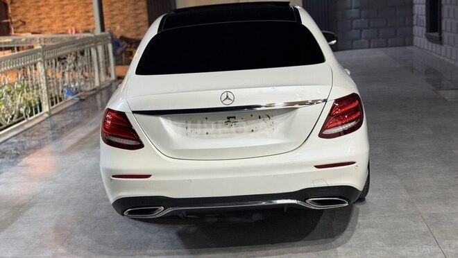 Mercedes E 300 4MATIC 2017, 213,000 km - 2.0 l - Gəncə