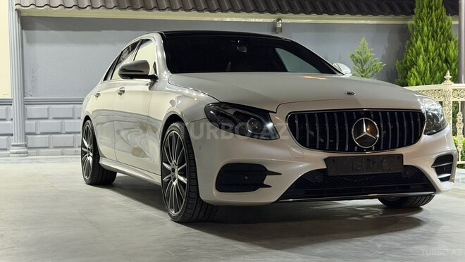 Mercedes E 300 4MATIC 2017, 213,000 km - 2.0 l - Gəncə