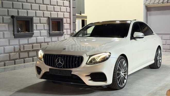 Mercedes E 300 4MATIC 2017, 213,000 km - 2.0 l - Gəncə
