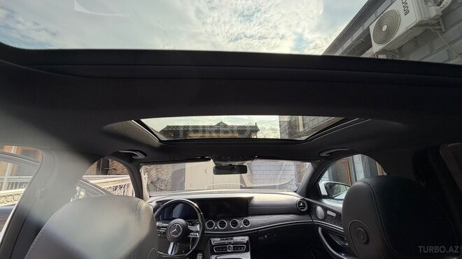 Mercedes E 300 4MATIC 2017, 213,000 km - 2.0 l - Gəncə