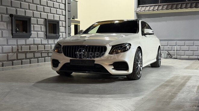 Mercedes E 300 4MATIC 2017, 213,000 km - 2.0 l - Gəncə