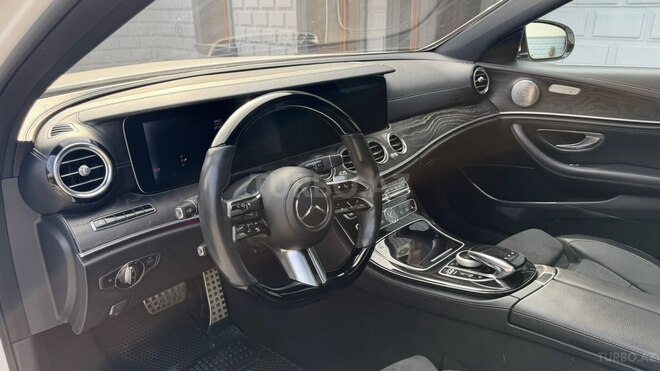 Mercedes E 300 4MATIC 2017, 213,000 km - 2.0 l - Gəncə
