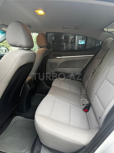 Hyundai Elantra 2019, 196,000 km - 2.0 l - Bakı