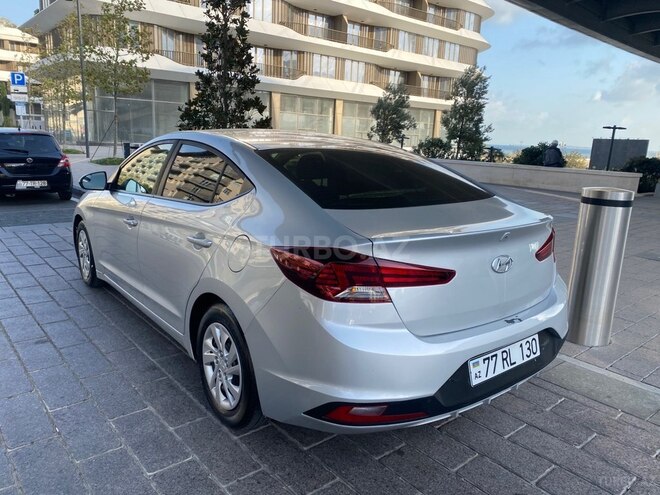 Hyundai Elantra 2019, 174,894 km - 2.0 l - Bakı