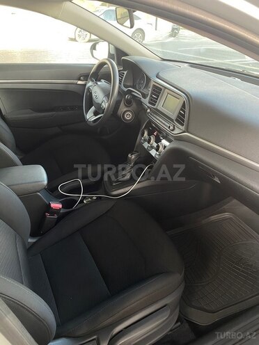 Hyundai Elantra 2019, 174,894 km - 2.0 l - Bakı