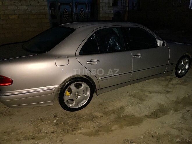 Mercedes E 270 2001, 331,000 km - 2.7 л - Bakı