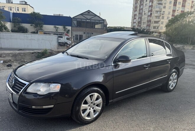 Volkswagen Passat 2005, 208,066 km - 2.0 l - Bakı