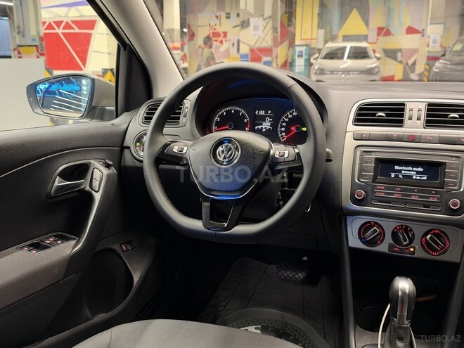 Volkswagen Polo 2019, 233,000 km - 1.6 l - Bakı