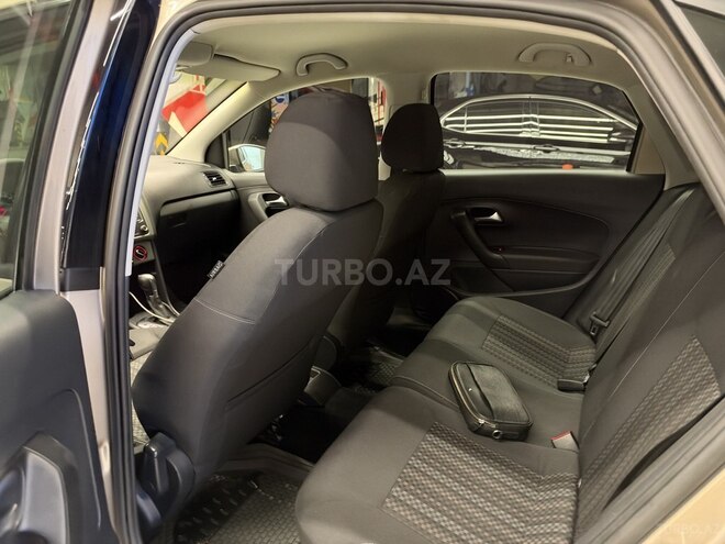Volkswagen Polo 2019, 233,000 km - 1.6 l - Bakı