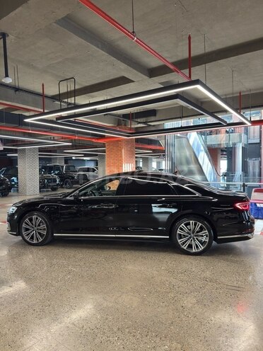Audi A8 2018, 215,700 km - 3.0 l - Bakı