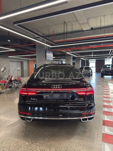 Audi A8 2018, 215,700 km - 3.0 l - Bakı
