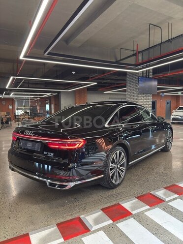 Audi A8 2018, 215,700 km - 3.0 l - Bakı