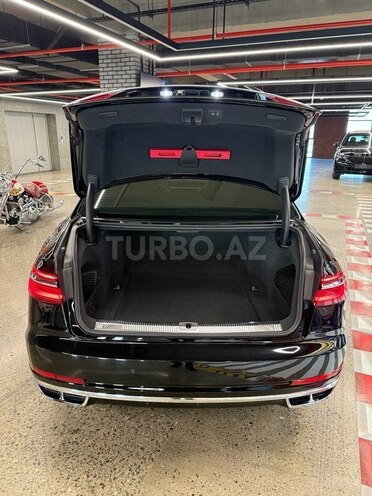 Audi A8 2018, 215,700 km - 3.0 l - Bakı