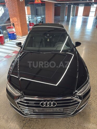 Audi A8 2018, 215,700 km - 3.0 l - Bakı