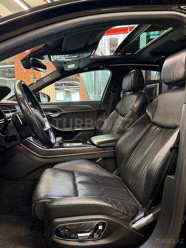 Audi A8 2018, 215,700 km - 3.0 l - Bakı