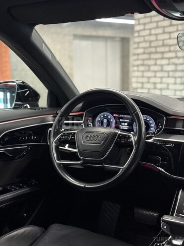 Audi A8 2018, 215,700 km - 3.0 l - Bakı
