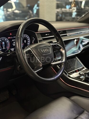 Audi A8 2018, 215,700 km - 3.0 l - Bakı