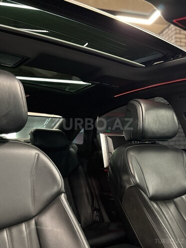 Audi A8 2018, 215,700 km - 3.0 l - Bakı