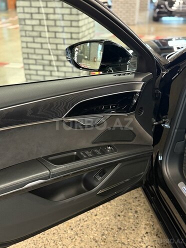 Audi A8 2018, 215,700 km - 3.0 l - Bakı