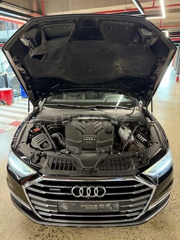 Audi A8 2018, 215,700 km - 3.0 l - Bakı