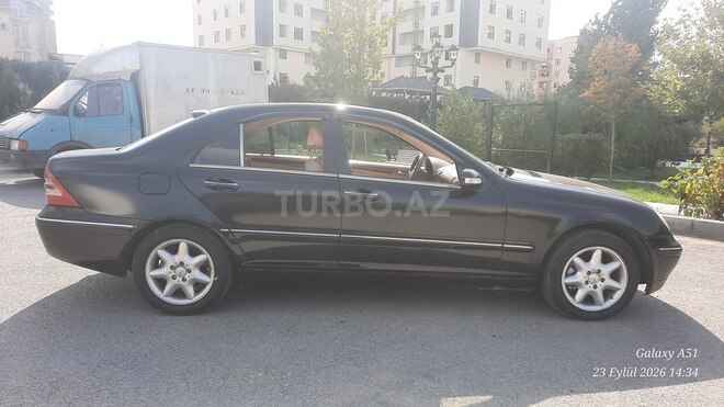 Mercedes C 240 2002, 515,804 km - 2.6 l - Bakı